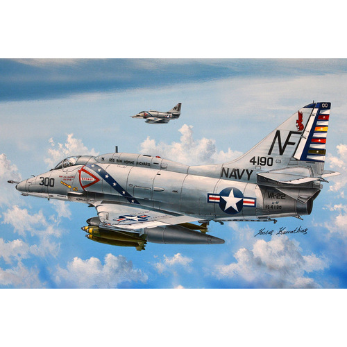 HobbyBoss 1/72 A-4F Sky Hawk Plastic Model Kit [87255]