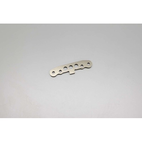 Kyosho Front Lower Sus Plate (Gun Mtallic)